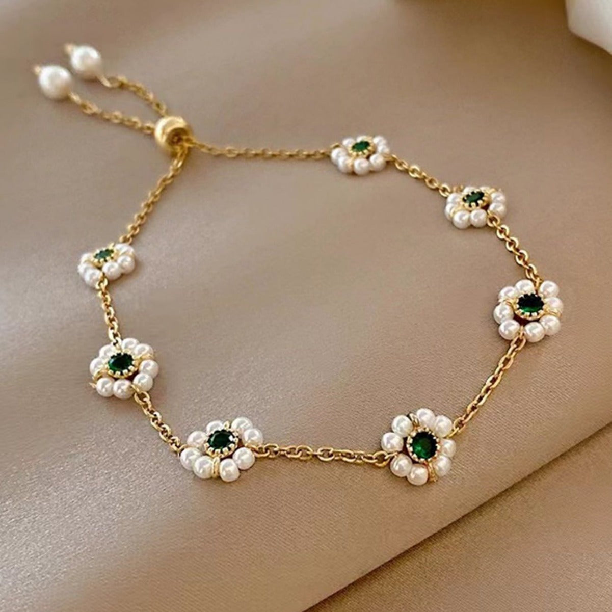 Pearl Flowers Bracelet